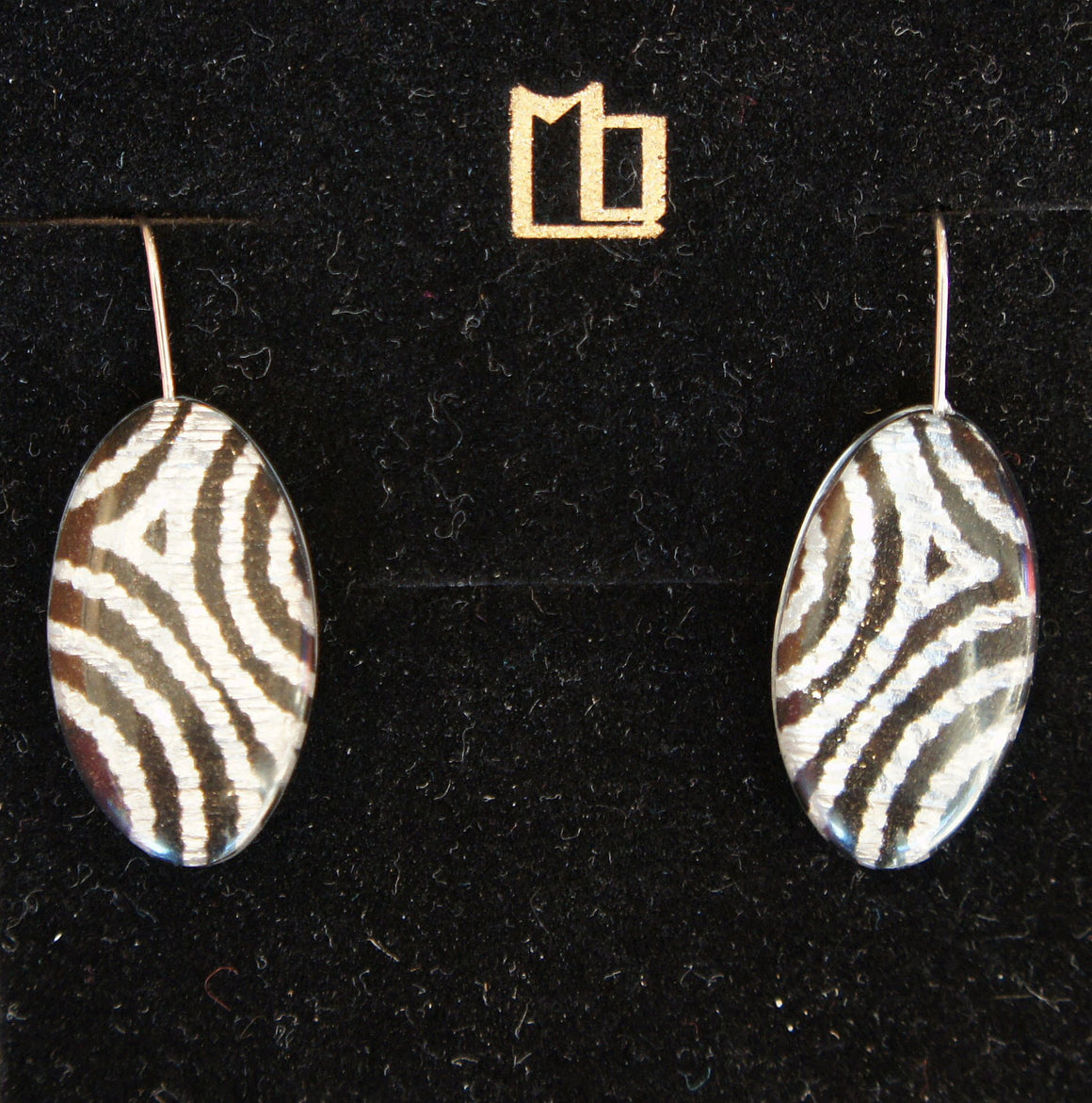 Silver swirl earings
