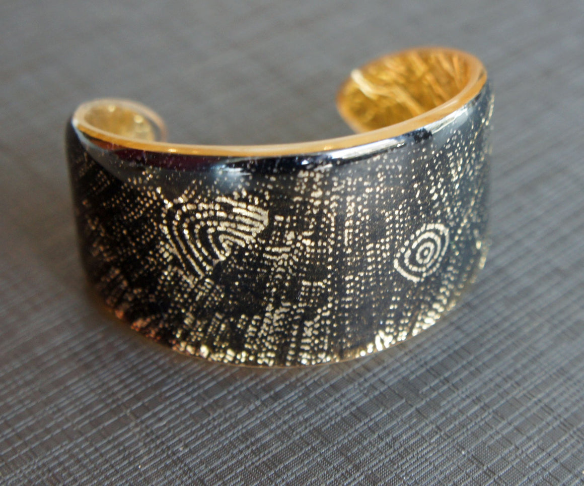 Medium gold cuff